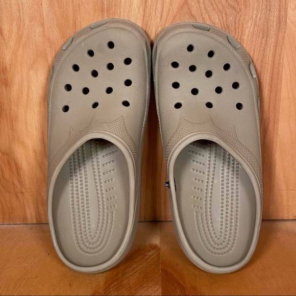 Crocs Clogs Sandals Brown TSS0207 - Picture 5 of 9